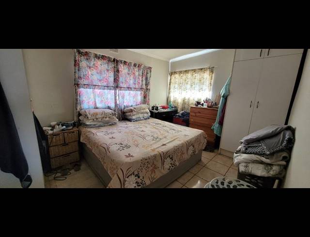 3 BEDROOM HOUSE FOR SALE IN FLORENTIA